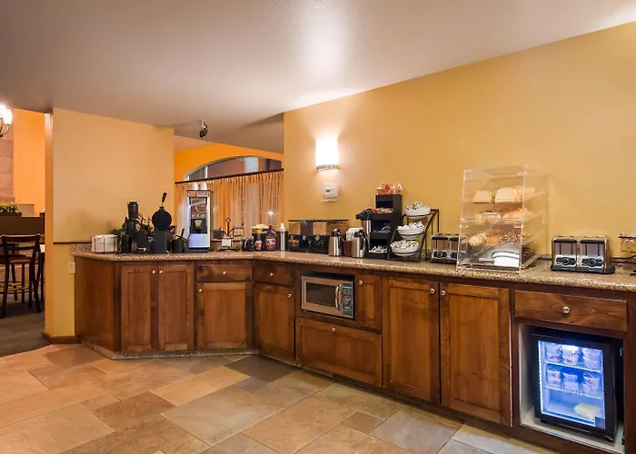 Best Western Palm Court Inn