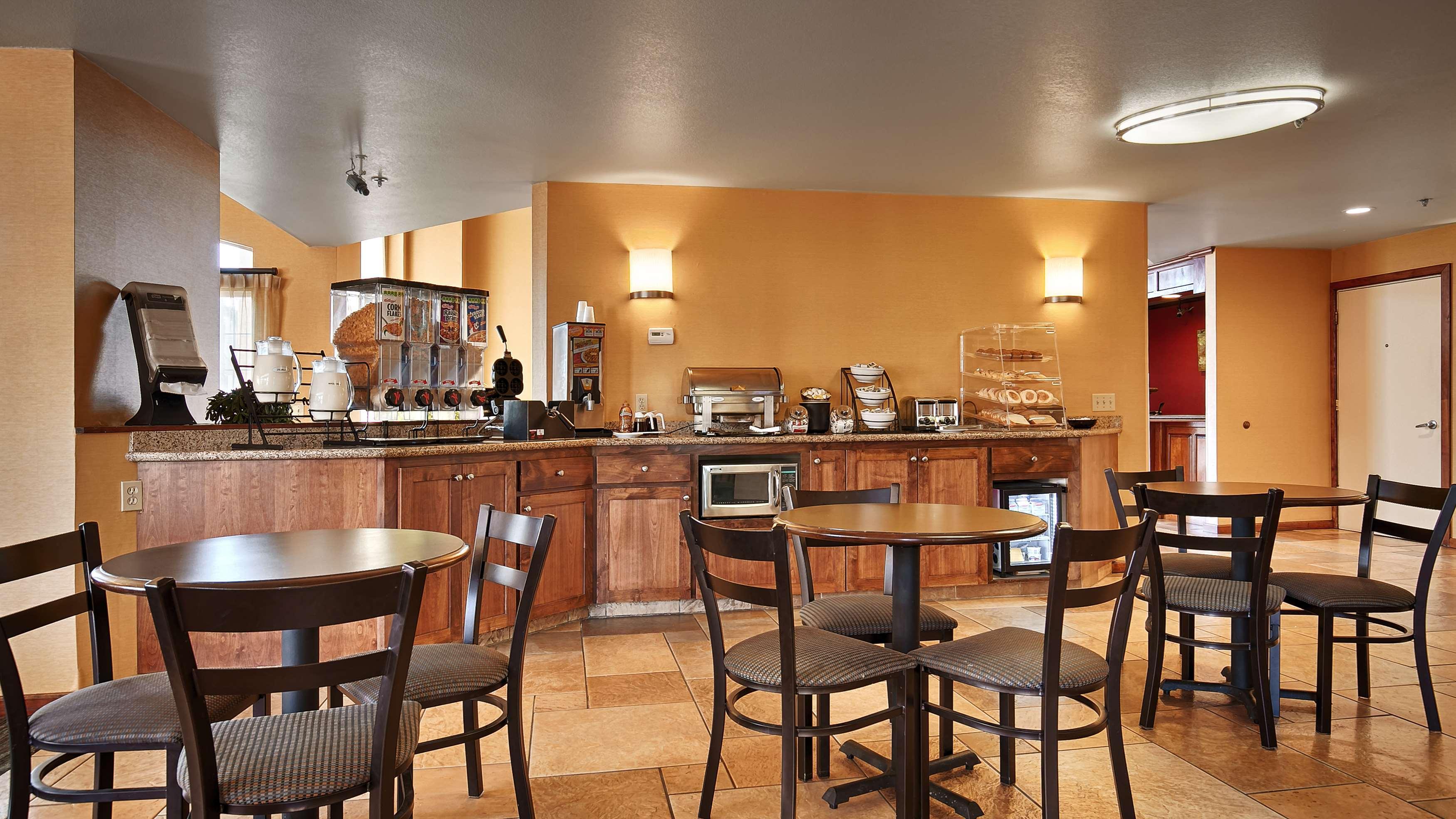 Best Western Palm Court Hotel Modesto